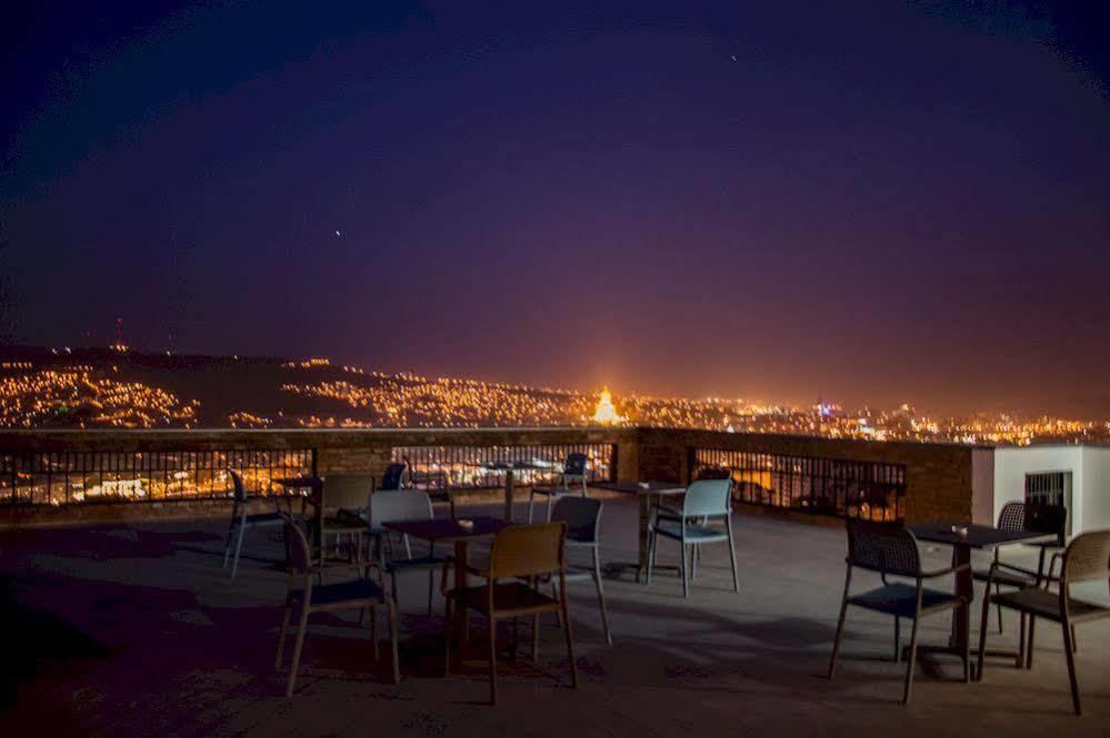The Terrace Boutique Hotel Tbilisi Bagian luar foto
